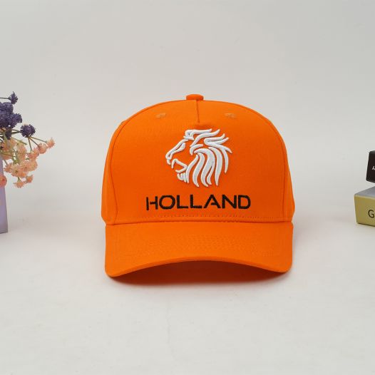 Oranje pet met Leeuw en Holland