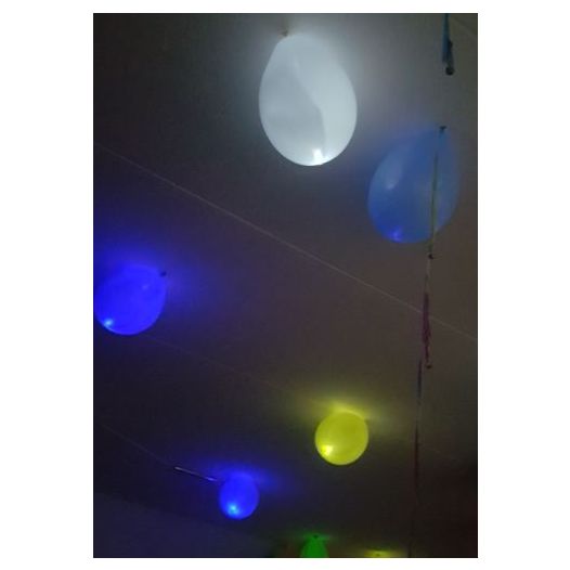 Led Ballonnen mixed kleuren 5 stuks, lichten 15 uur achterelkaar op